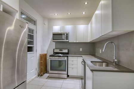 3710-3730 Queen Mary - Photo 5