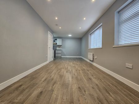 Headingley Road, Birmingham - Photo 2