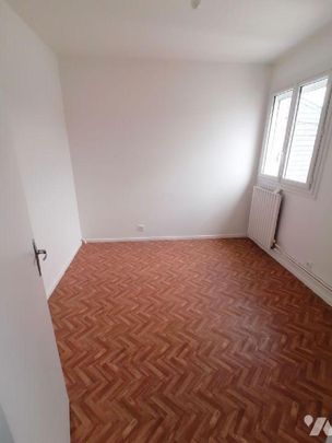 BRUZ - maison T4 rénovée récemment, à proximité du centre et des commodités, comprenant : -... - Photo 1