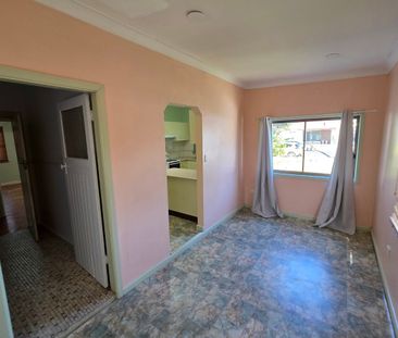 View Saturday at 12.15pm - 12.30pm - Photo 3