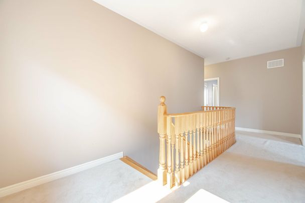 For Lease - 422 Hidden Trail, Oakville, Ontario - Photo 1