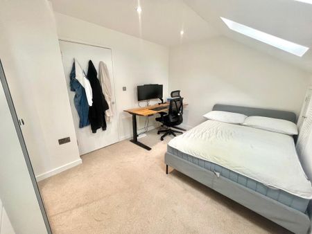 Commercial Road - Photo 3