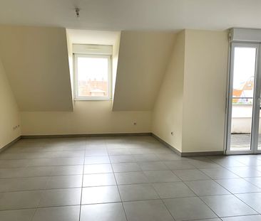 3P DERNIER ETAGE ASCENSEUR ET STATIONNEMENTS - Photo 3