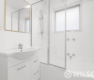 Ground floor one bedroom with courtyard - Photo 4