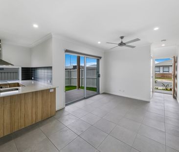 Low Maintenance Living! - Photo 2