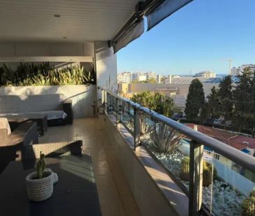 Alquiler de piso en Lugar Urbanizacion el Capricho - Photo 4