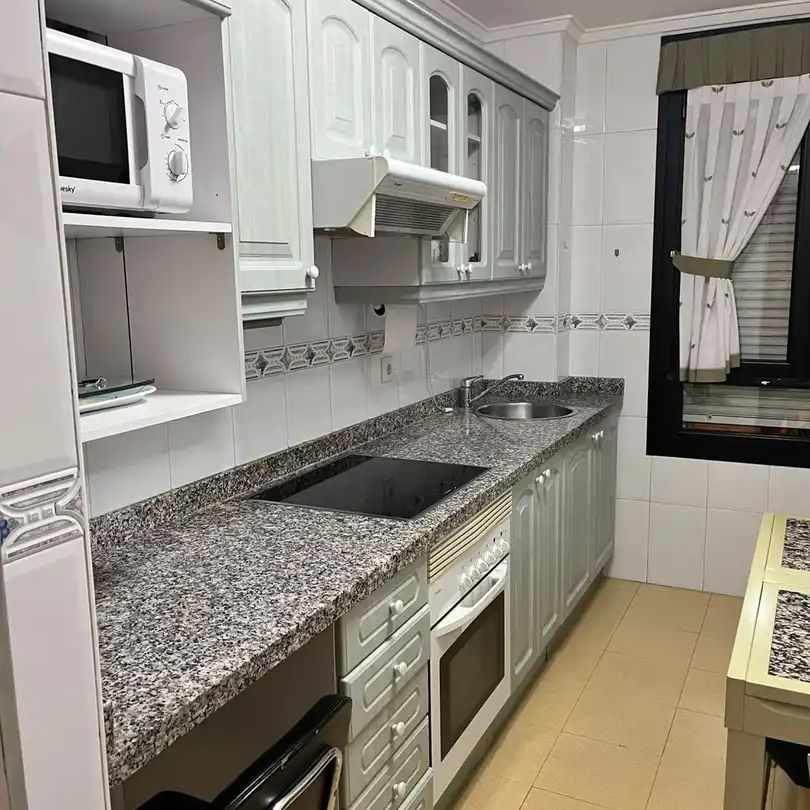 Oviedo - Foto 1