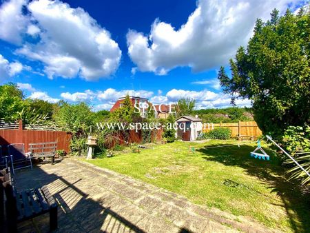 1 bedroom in a house share to rent - Photo 5