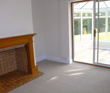 Charming Period Cottage TO LET In Holt - Photo 4