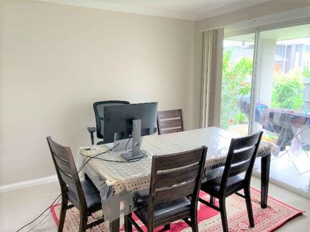Modern 3-Bedroom Family Home - Photo 2