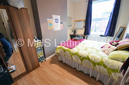 3 Bedroom End Terraced House for rent in William Street - Photo 5