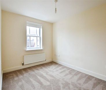 4 bedroom terraced house to rent - Photo 4
