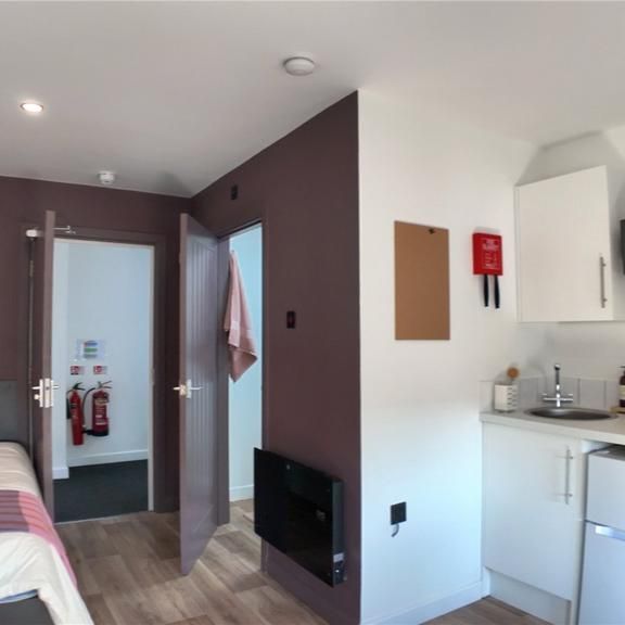 Studio to rent - Photo 1