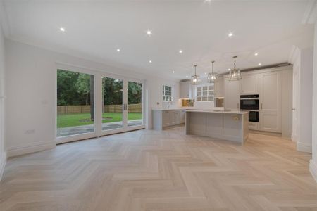 4 bedroom detached house to rent - Photo 5