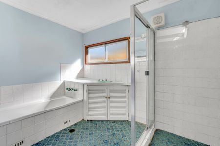 16 Archbold Rd, Long Jetty NSW 2261 - House For Rent | Domain - Photo 5