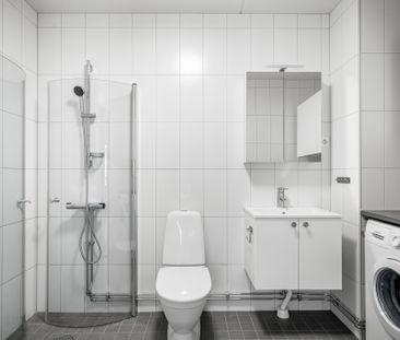 Åkare Engströms väg 19 - Photo 2