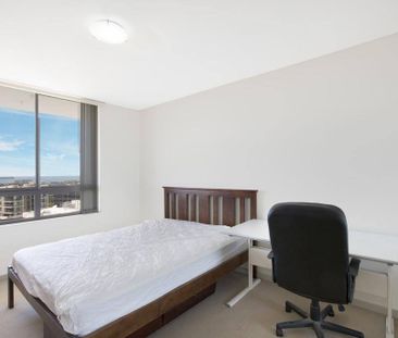 Fully Furnished - 2 Bedroom unit in the heart of the CBD - Photo 1