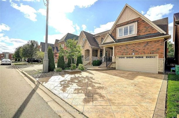 Detached Home For Lease | W9033084 - Photo 1