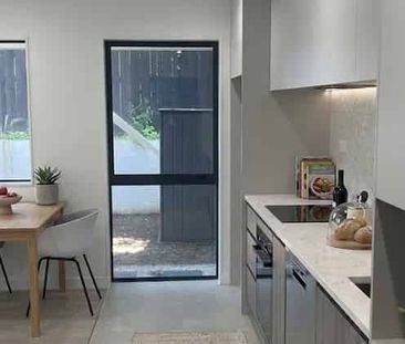Brand New 1 Bedroom flat unit - Photo 3