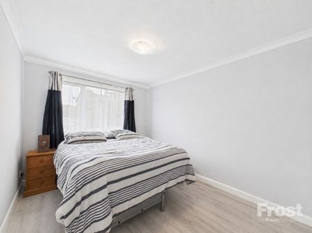 Littlebrook Avenue, Slough, Berkshire,SL2 - Photo 3