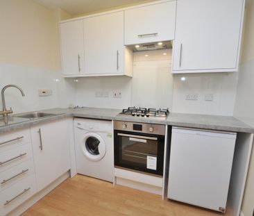 1 bedroom semi-detached house to rent - Photo 2