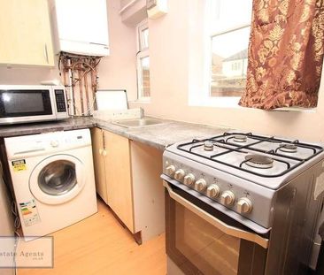 Basildene Road, Hounslow, TW4 - Photo 1