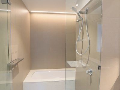 Near New Two Bedroom plus study, Great Location, Convenience, BE THE FIRST TO INSPECT - Photo 4