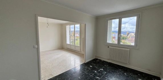 Appartement à louer 4 pièces 71.78m² - Photo 2