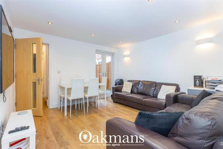 6 bedroom house to rent - Photo 2