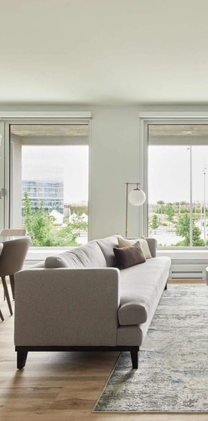 2 CH - 2 SDB - Montréal - $2,813 /mo - Photo 1