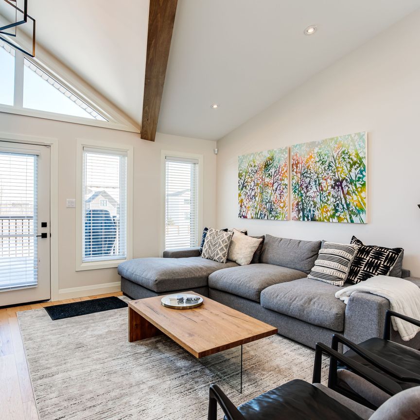 For Lease - 106 Alpine Springs Court Unit# 10, Blue Mountains, Ontario - Photo 1
