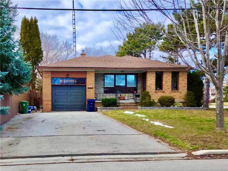 For Lease - 65 Dewlane Drive, Toronto, Ontario - Photo 2