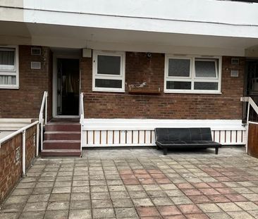 1 Bed Flat, Barking Road, E6 - Photo 6