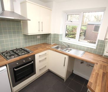 2 Bedroom Mid Terraced House, Chester - Photo 5