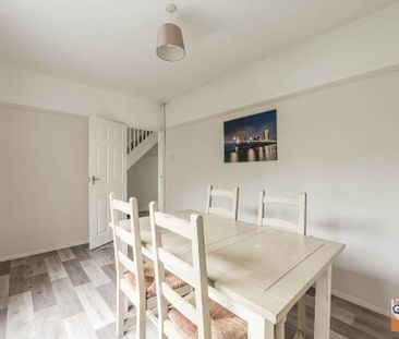47 Montgomery Drive, Lisburn, BT27 5HR - Photo 2