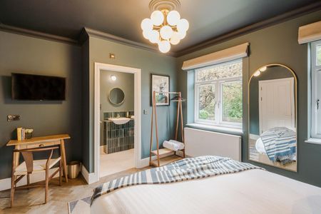 Tyndall's Park Road - Photo 5