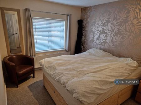 1 bedroom flat to rent - Photo 2