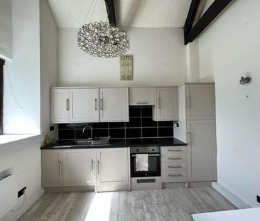 2 bedroom barn conversion to rent - Photo 1