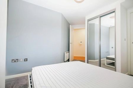 2 bedroom flat to rent - Photo 4