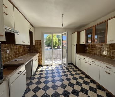 Location Appartement 3 pièces 70m² BRIGNOLES 83170 - Photo 4