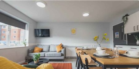 Bronze Room - Photo 4