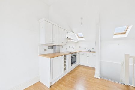 2 bedroom townhouse to rent - Photo 3