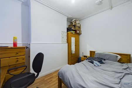 5 bedroom terraced house to rent - Photo 5