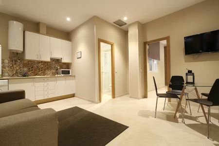 Calle de los Bordadores, Madrid, Community of Madrid 28013 - Photo 2