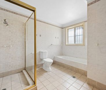 Generous Family Home! - Photo 5