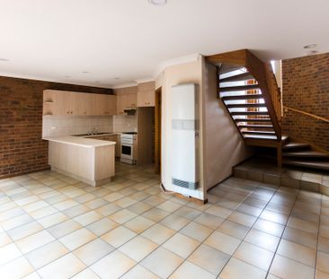 TOP LOCATION. - Photo 4