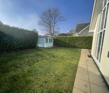 4 bedroom detached house to rent - Photo 2