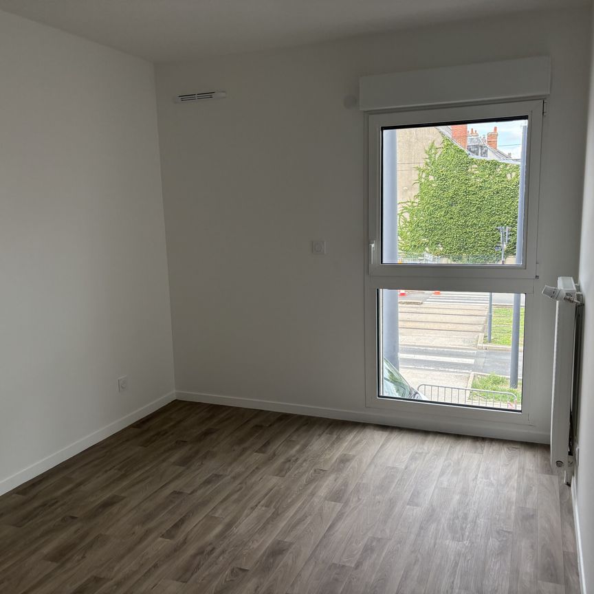 Location Appartement 2 pièces 45m² ORLEANS 45000 - Photo 1