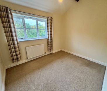 Winsford, Darnhall - Photo 5