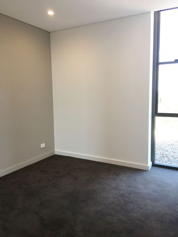 One Victoria Park - 3 Bedroom Apartment - Photo 2